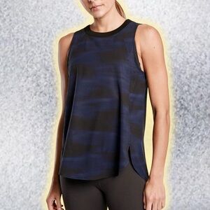 Athleta Blue & Black ‘Zephyr’ Printed Tank Size Small
